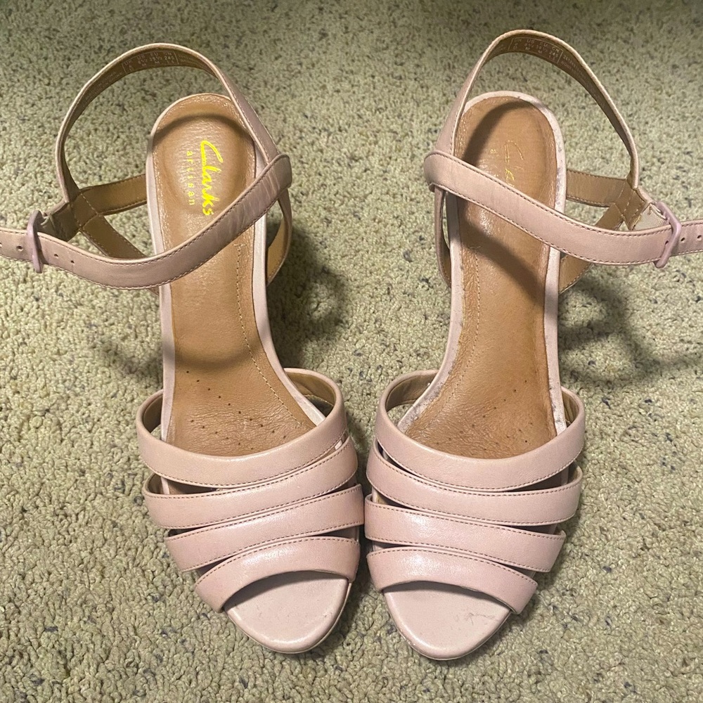 Clarks pink heels